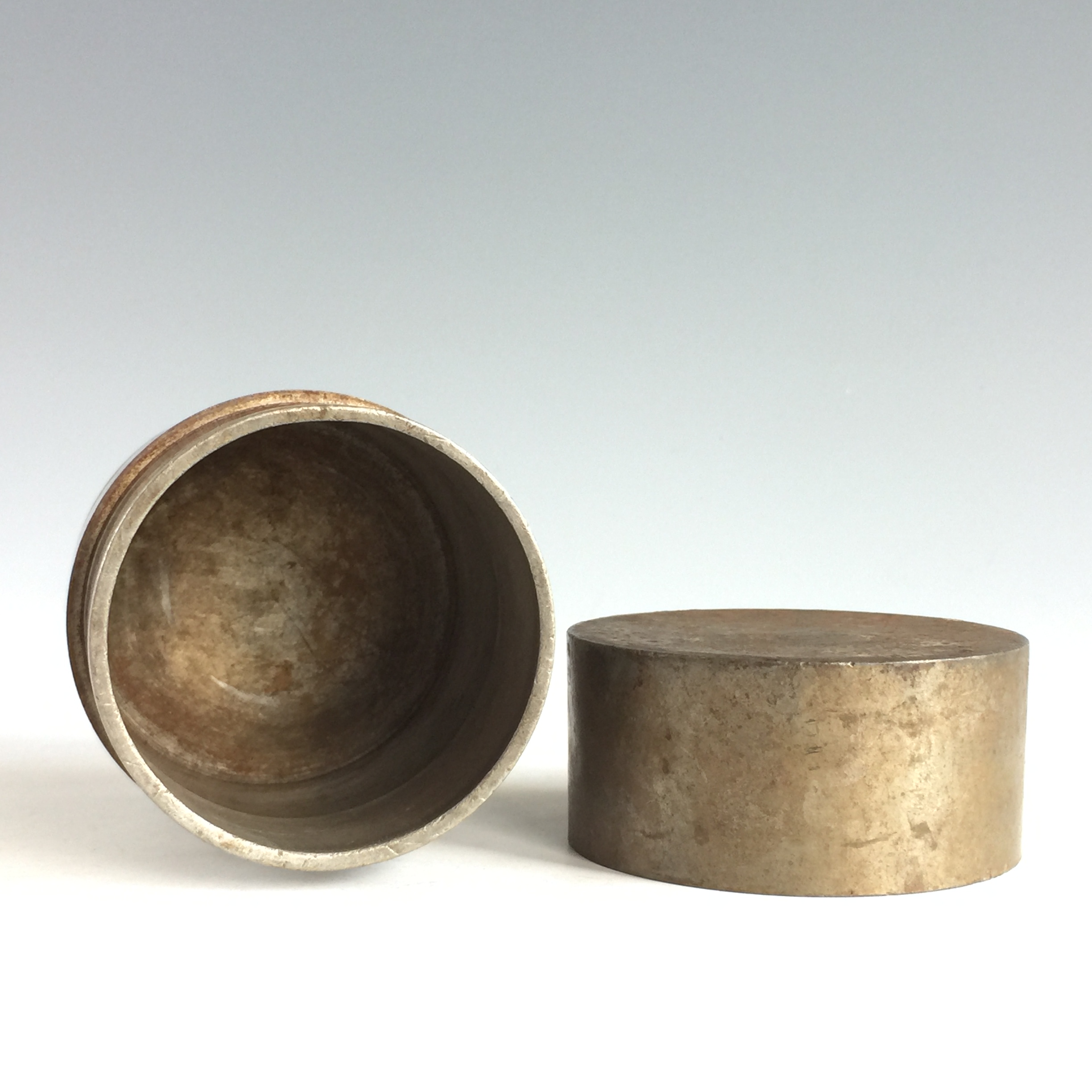 1383 時代錫器 本錫製 梅文 茶入 松果坊】日本煎茶道具古錫器筒形錫茶入錫茶葉罐錫茶筒錫茶倉老錫
