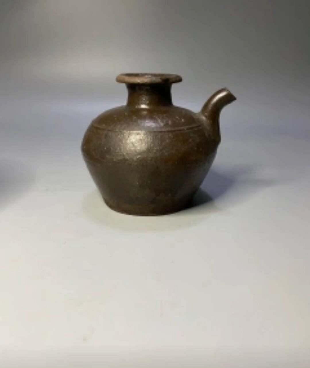 清代茶葉末釉水注，工藝精湛適合收藏古董瓷器清朝古董瓷器清朝瓷器茶葉