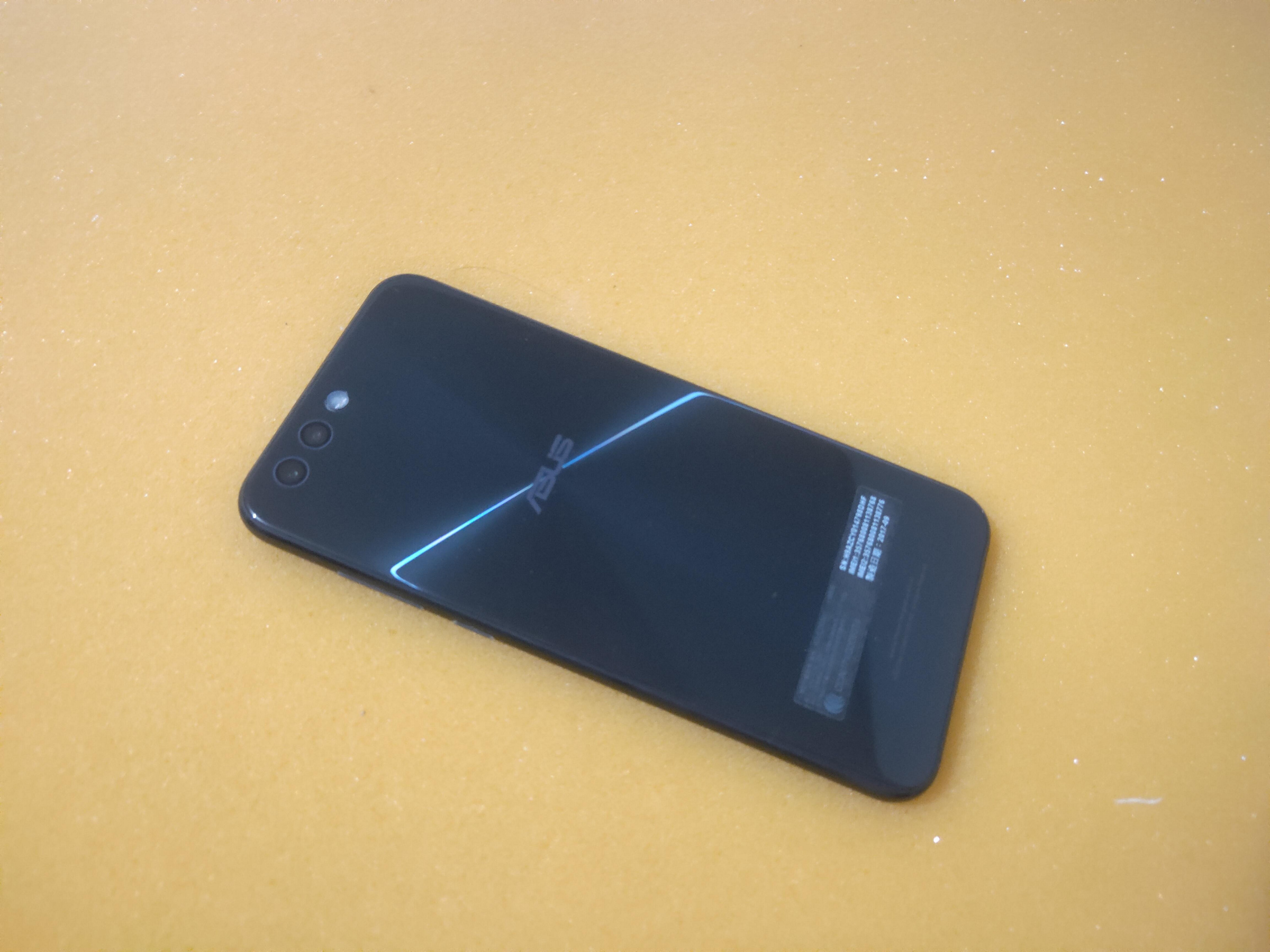 ASUS ZenFone 4 (Z01KD) 64GB 5.5 吋4G 二手機| Yahoo拍賣