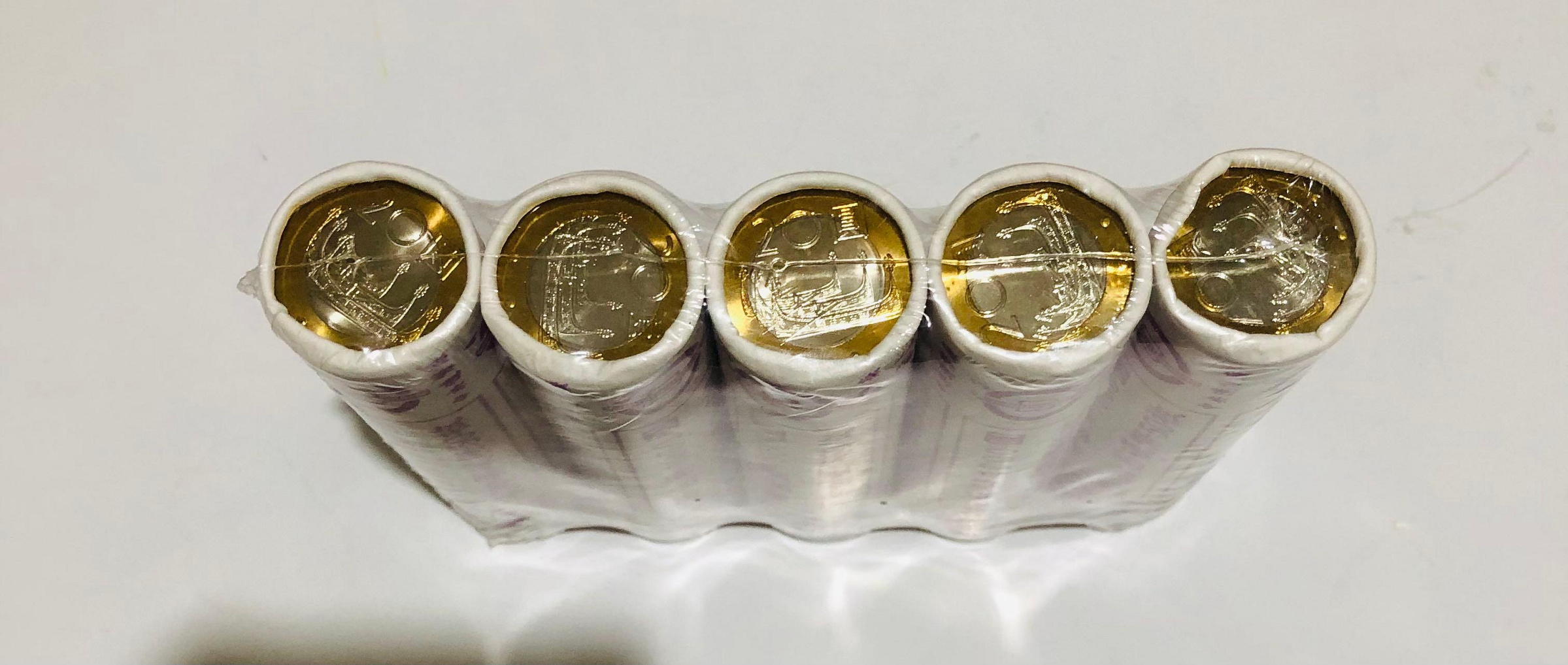 免運費」：「民國90年中央銀行發行：莫納魯道20圓雙色硬幣50枚=1條紀念幣」送禮收藏兩相宜；品相佳，值得收藏| Yahoo拍賣