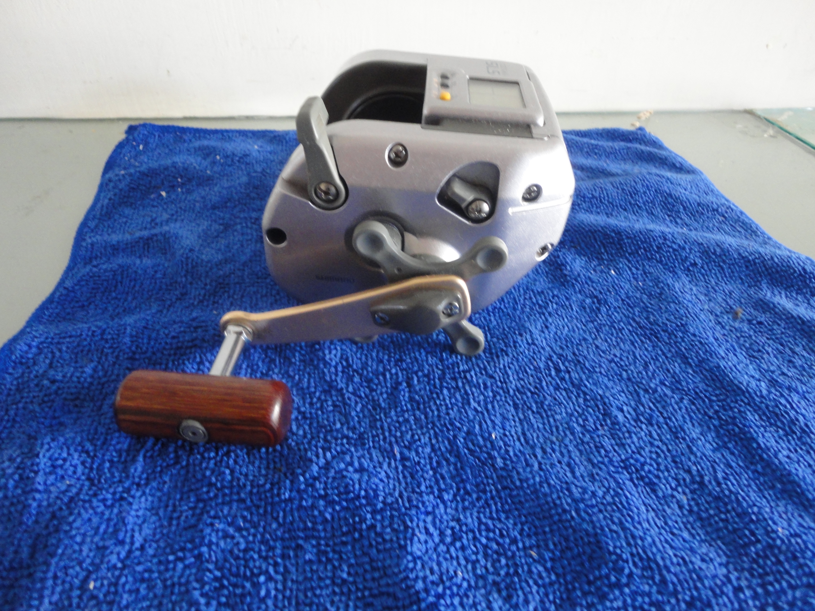 日本製SHIMANO 手動數字捲線器SLS小船3000(鋼製齒輪) | Yahoo拍賣