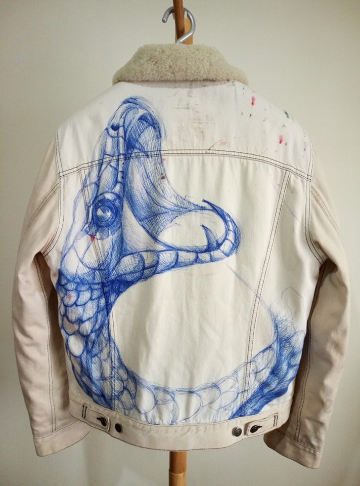 GUCCI羔羊毛皮衣牛仔夾克外套巨蟒眼鏡毒蛇素描塗鴉潑漆懷舊復古學院文青burber ryslvcd iorpra da