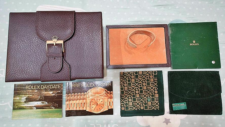 ROLEX 勞力士 DAYDATE 18239 18238 內盒 含 C型置錶座 絲巾 絨布套 雙手冊說明書 綠標 配件
