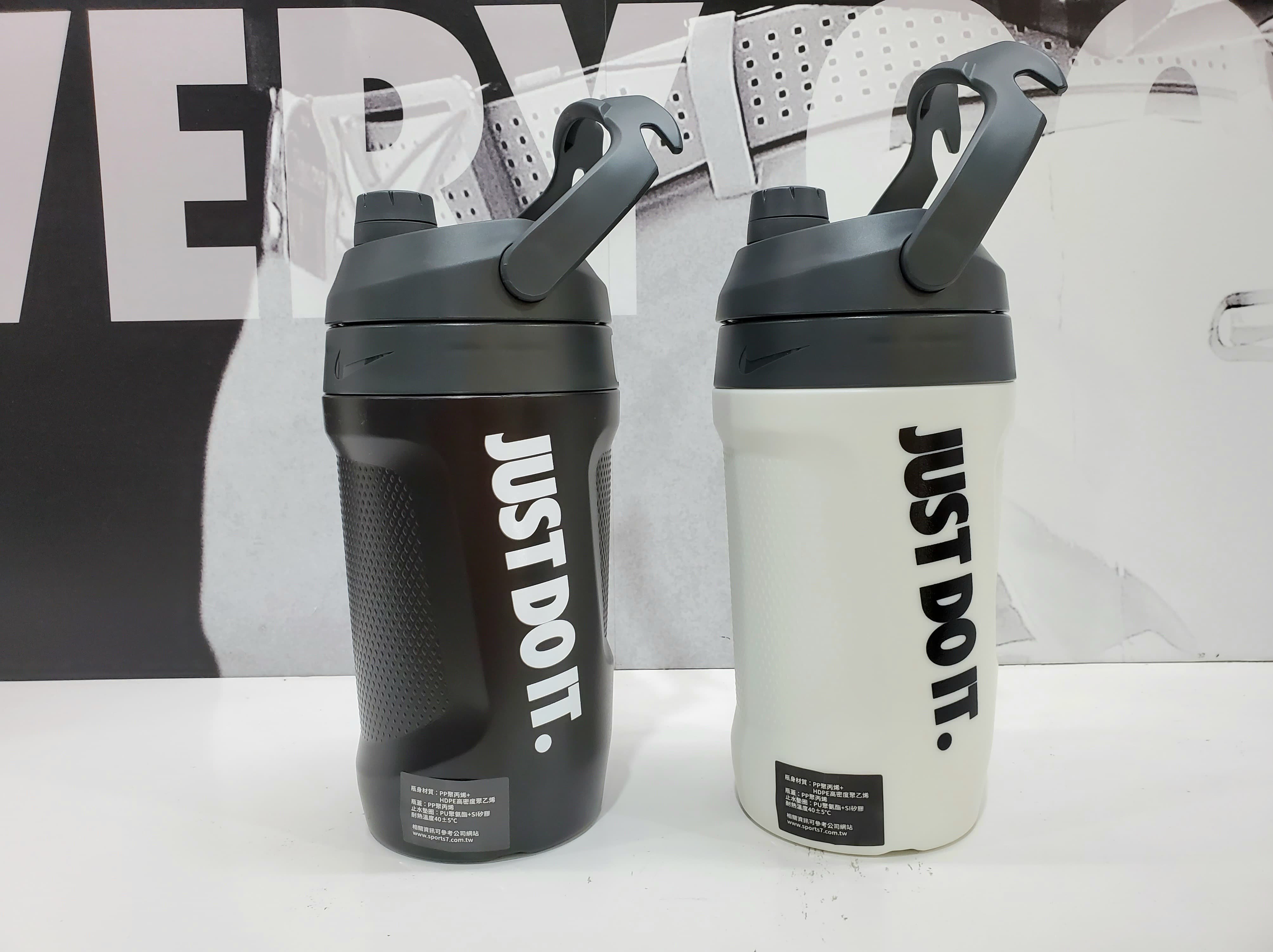 歐瑟-Nike Fuel Jug 運動水壺/大口徑霸水壺-64oz (DR5130) | Yahoo拍賣