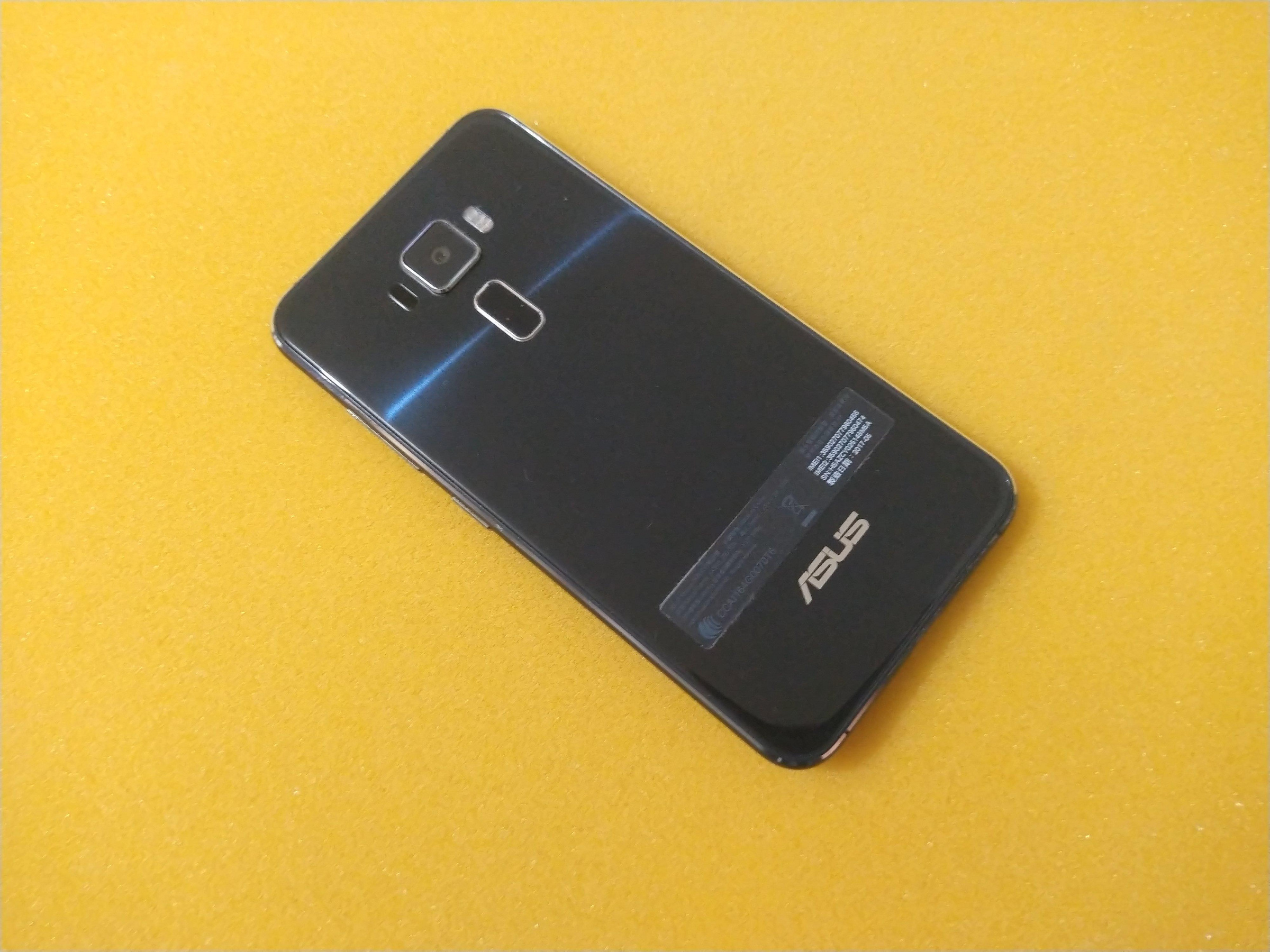 ASUS ZenFone 3 (Z017DA / 32GB ) 5.2 吋4G Volte 二手機| Yahoo拍賣