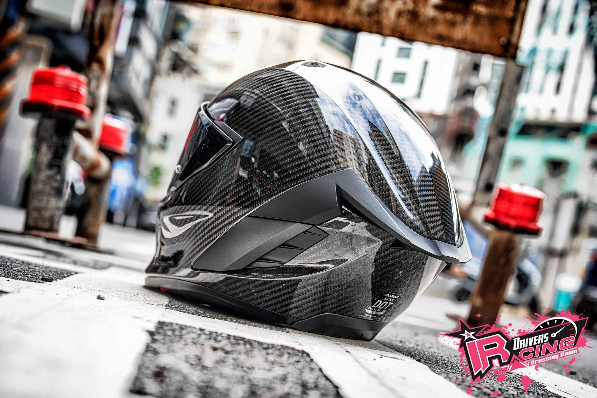 しるびあ新品 Ruroc LIQUID CARBON しるびあ新品 Ruroc LIQUID CARBON EOX Liquid Carbon | Full Face