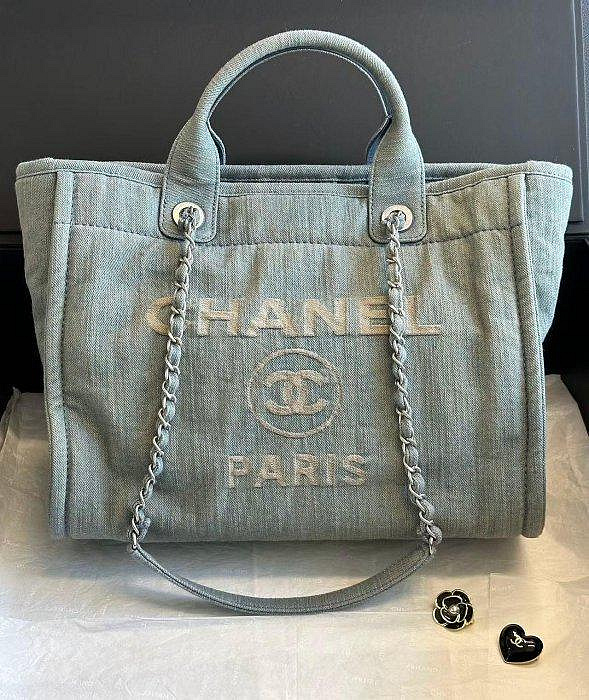 Chanel 香奈兒 23s AS3351 水洗牛仔 淺藍色 做舊牛仔藍沙灘包 中號托特包 芯片 26*41*17 cm 現貨
