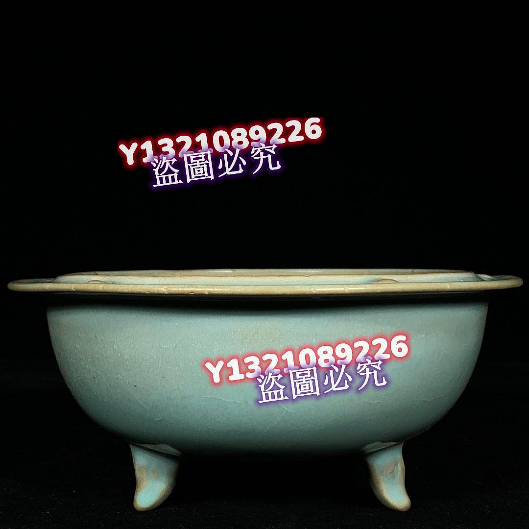 宋時代 汝窯 宋汝窯甲字款三足洗，高8.5直徑20cm，2001790 建窯汝瓷官窯