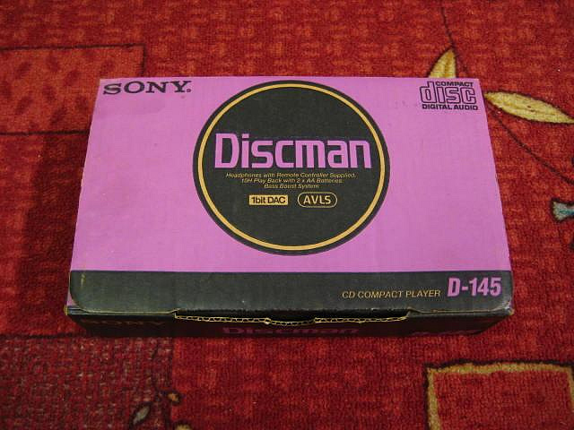 SONY Discman D-145 it's a sony 昭和の名機 SONY Discman D-134