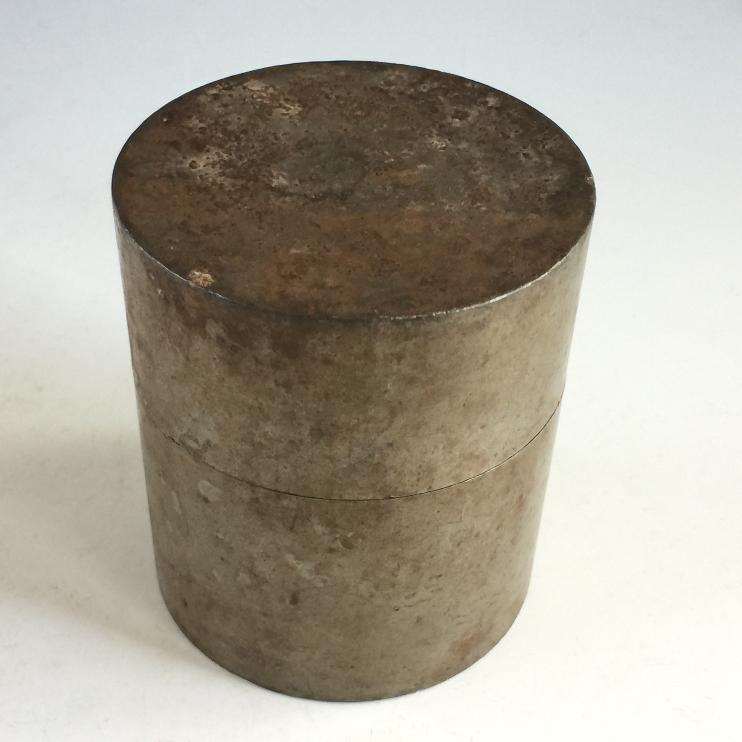 1383 時代錫器 本錫製　 梅文　茶入 1383 時代錫器 本錫製 梅文 茶入