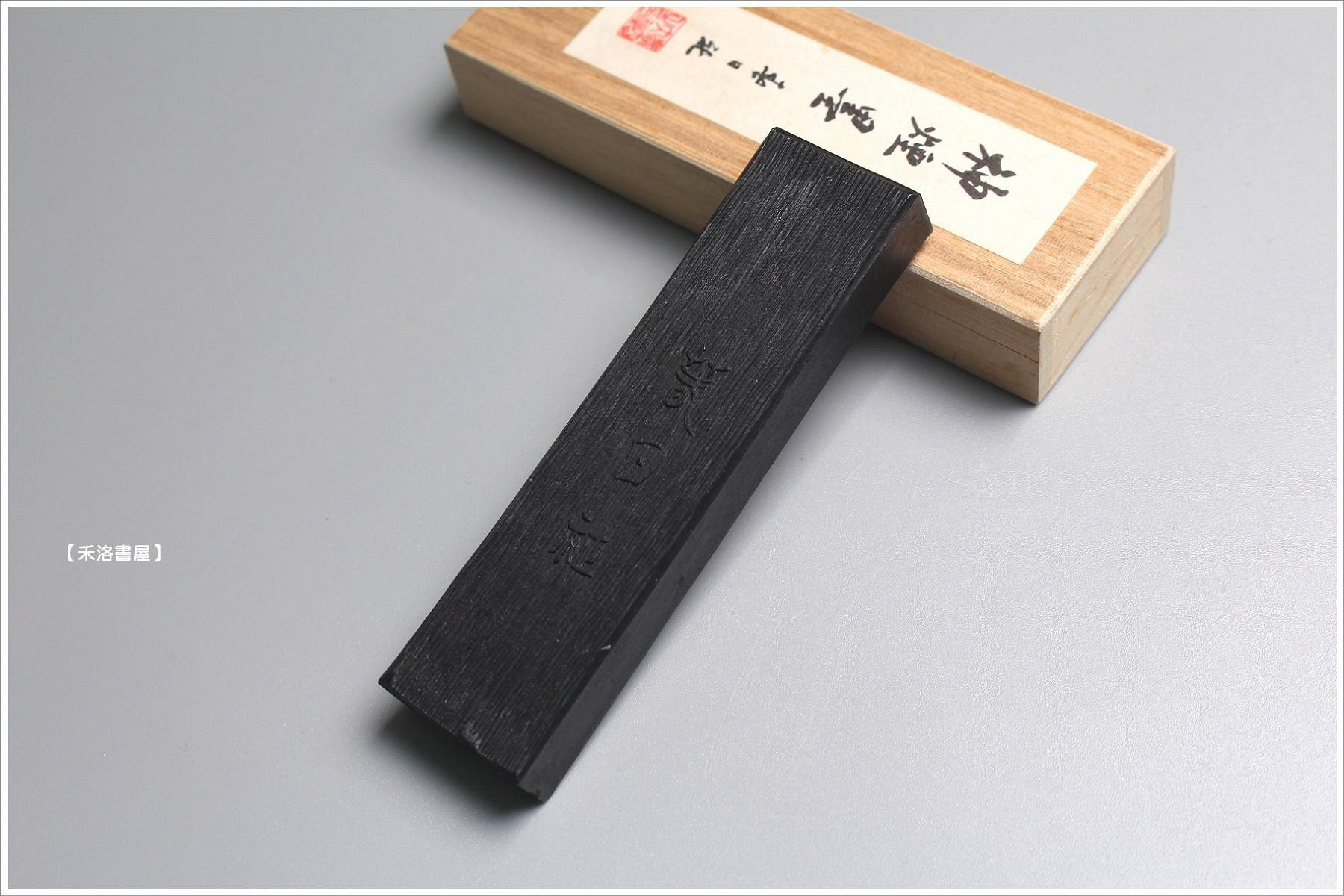 禾洛書屋】JM-27 日本春日大社〈神煙墨〉(一兩/32g)神燈油煙墨條