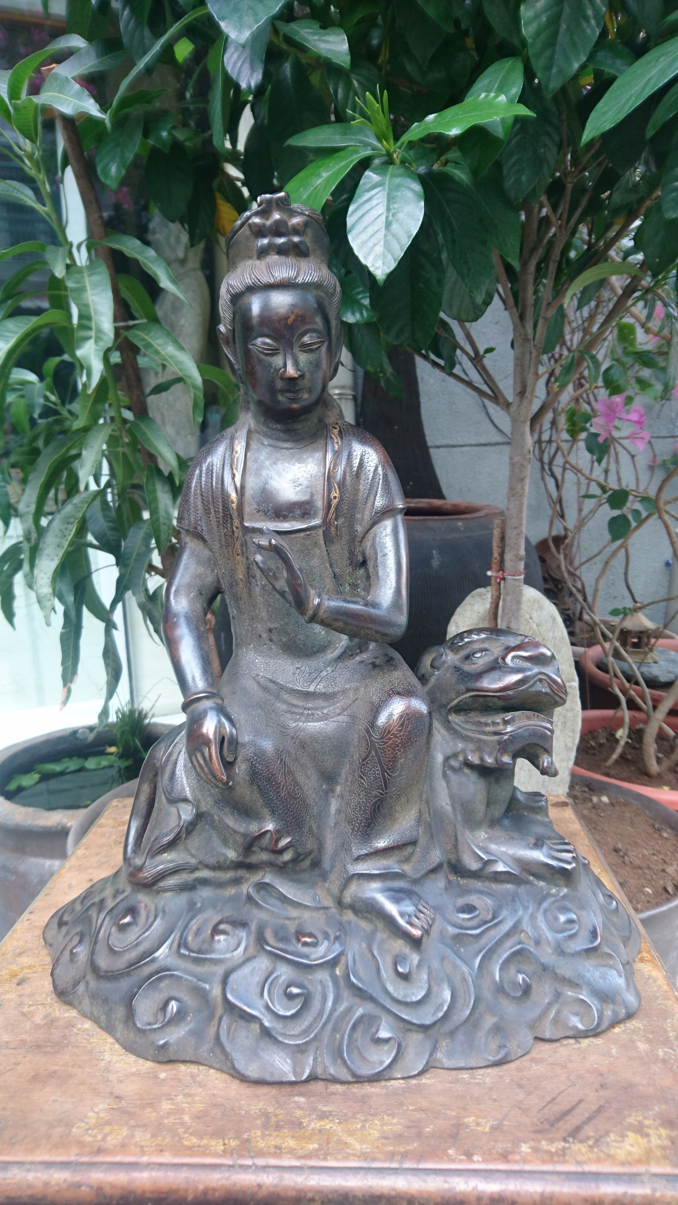 佛像古董，「大明宣德年製」在銘，高2⃣️9⃣️cm，重3800克 佛像古董，「大明宣德年製」在銘，高2⃣️9⃣️cm，重3800克