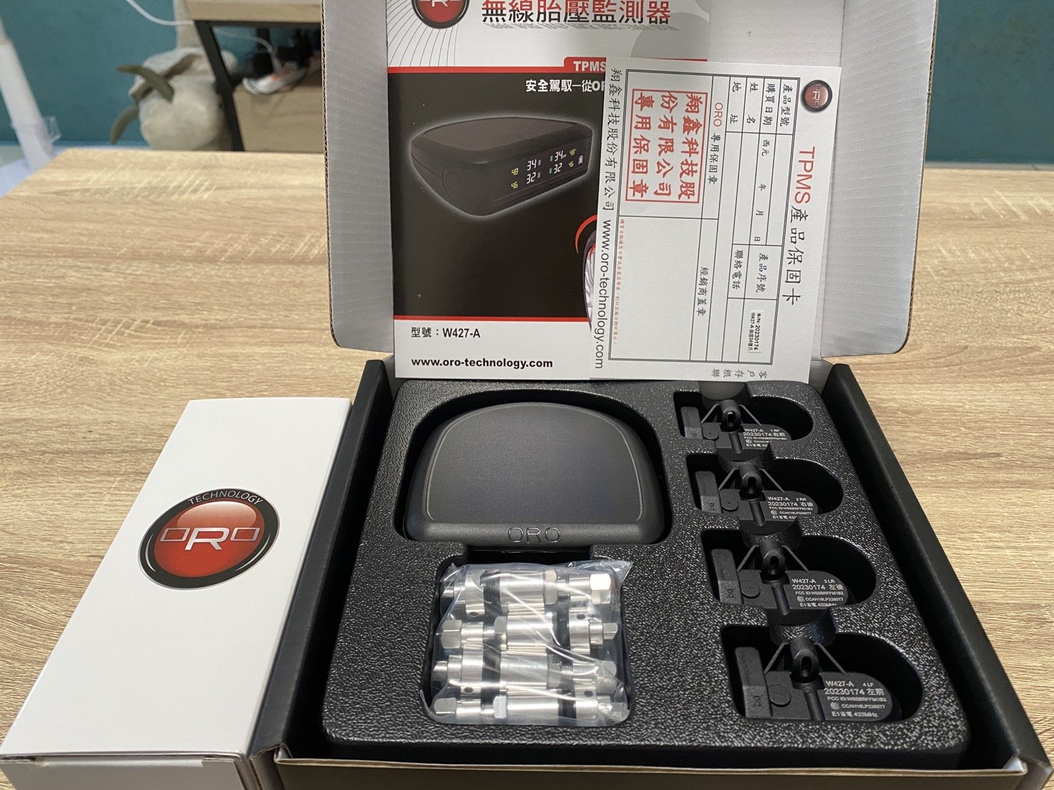 ORO W427 OE RX (太陽能胎壓顯示器)