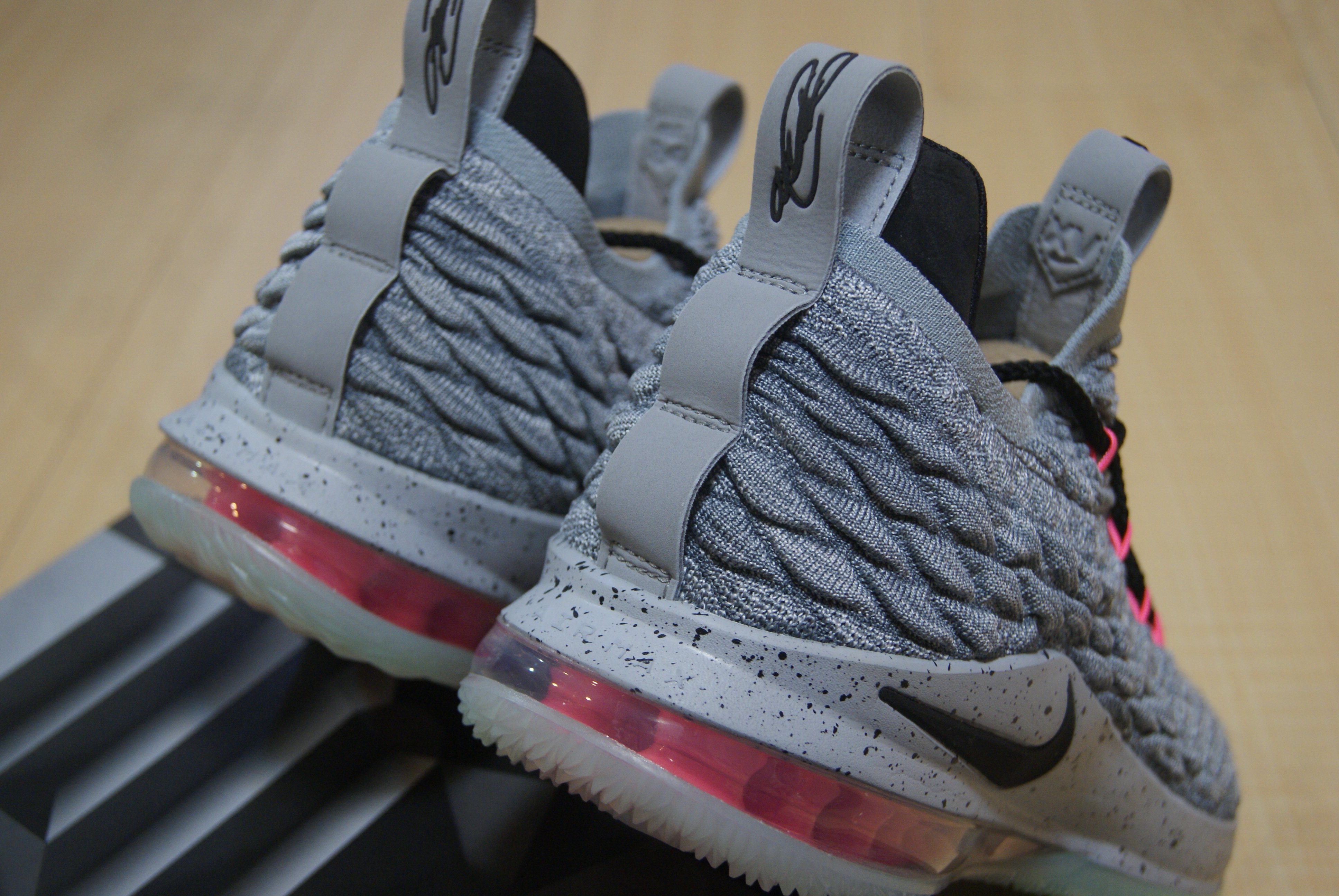 lebron 15 flight pack