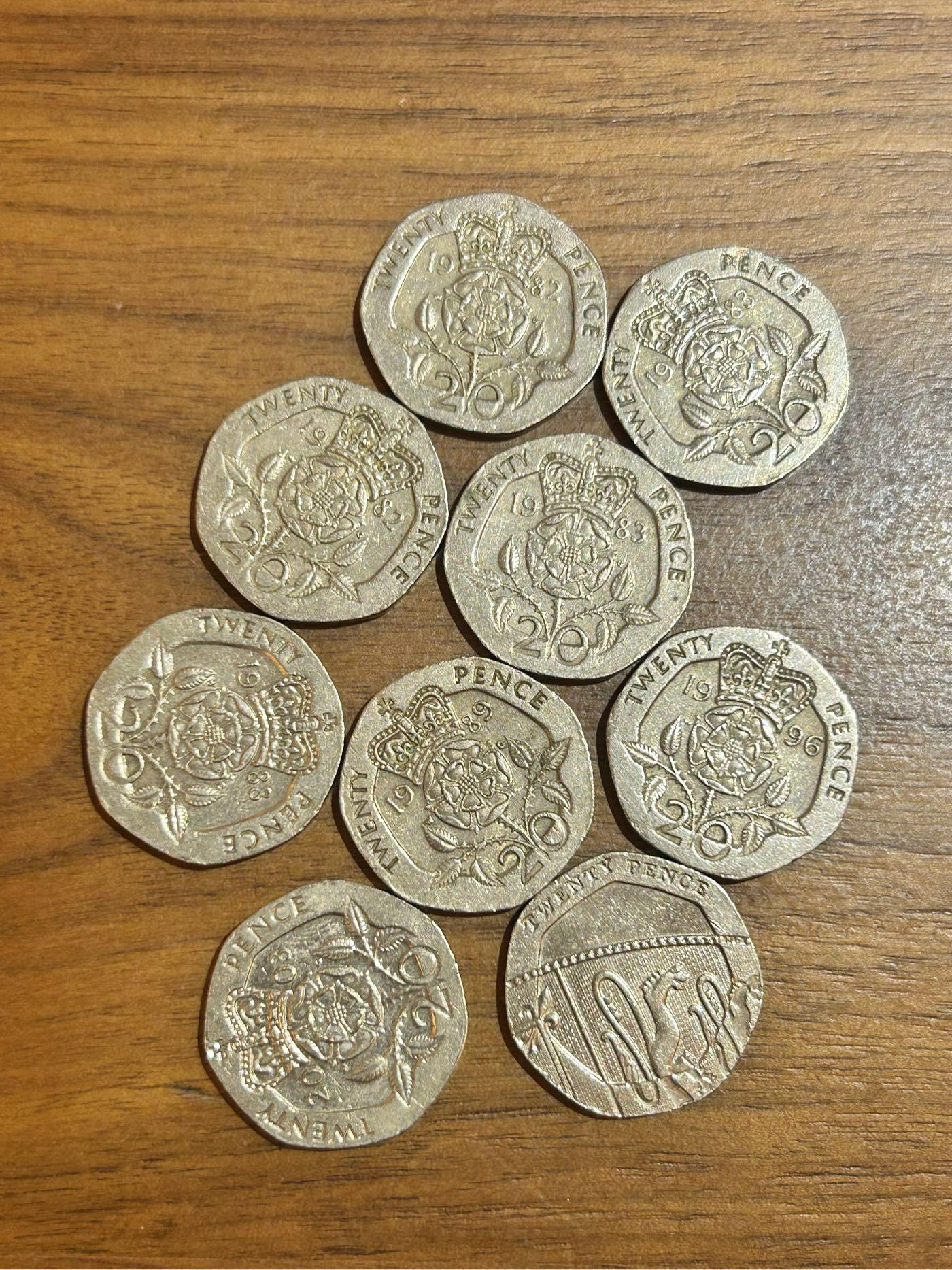 【H2Shop】英國Britain UK 英鎊20便士Penny 1982-2008年伊莉莎白二世（英國女王）玫瑰圖案銅鎳合金錢幣硬幣| Yahoo拍賣