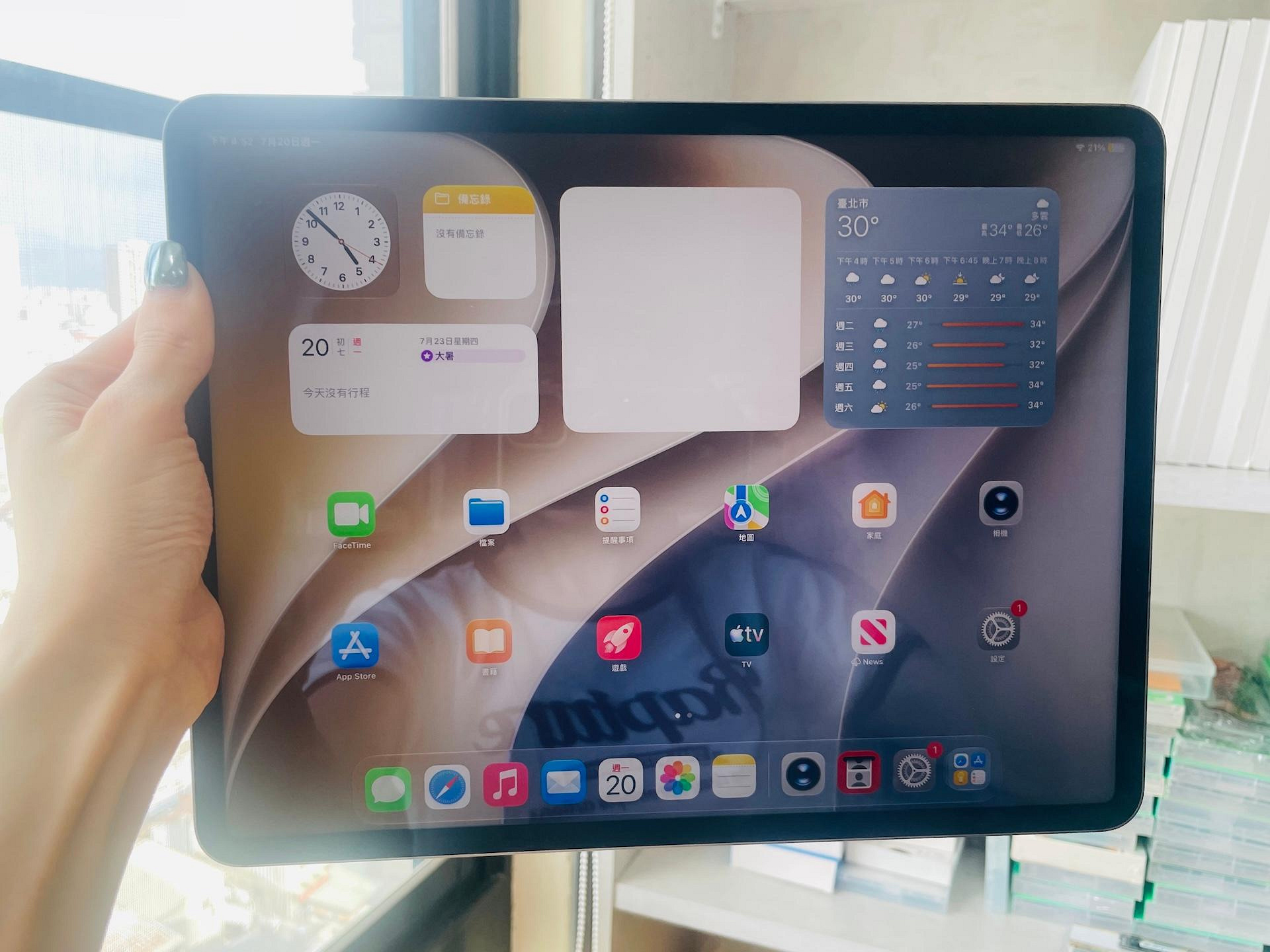 台中 12.9吋 M1 iPad Pro 5 1T LTE 行動網路 5G 插卡 灰色 平板電腦