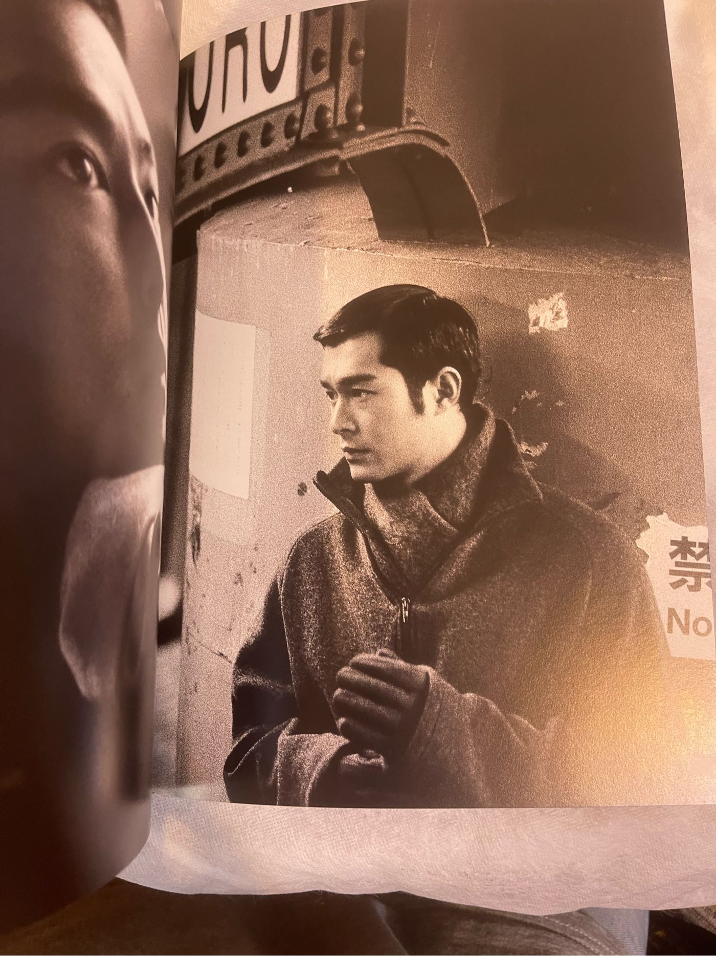 二手書古天樂快樂in 視覺書寫真集1999年發行（珍藏價990元） | Yahoo拍賣