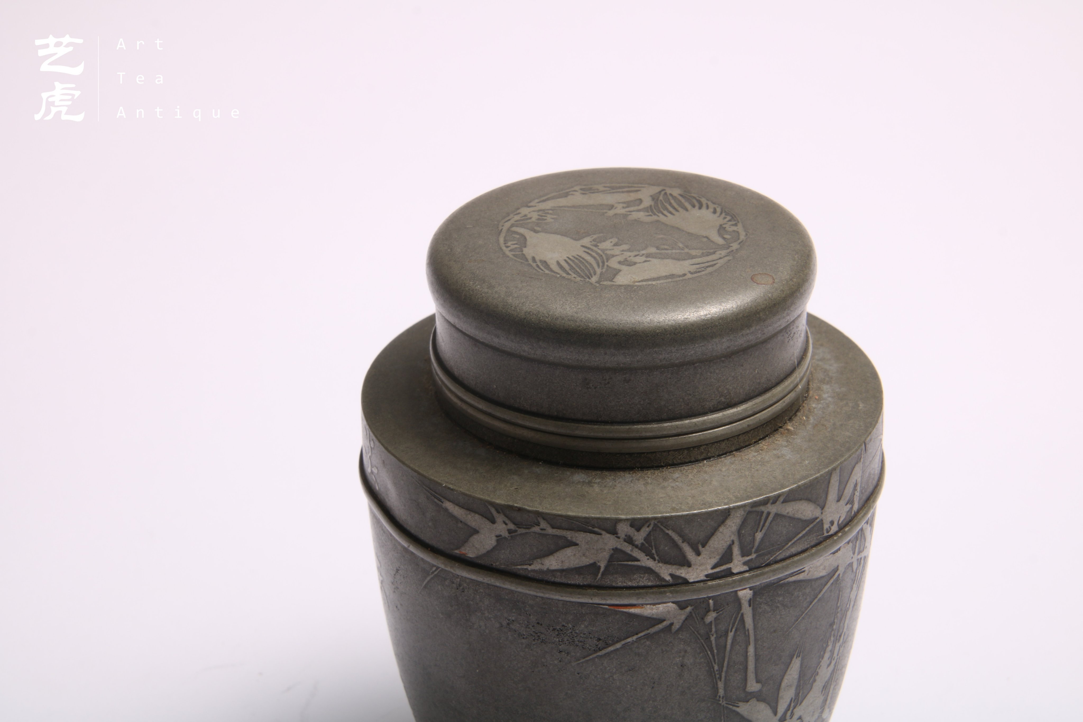 茶托，古錫製，清時代「林克瑞製」「長江萬龍瑞香殊店」 茶托，古錫製，清時代「林克瑞製」「長江萬龍瑞香殊店」