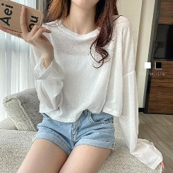 閒暇時慵懶透膚上衣