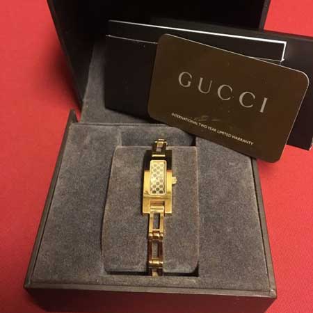 Gucci限量金色女錶