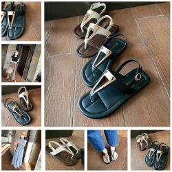 造型金屬設計氣墊感涼鞋