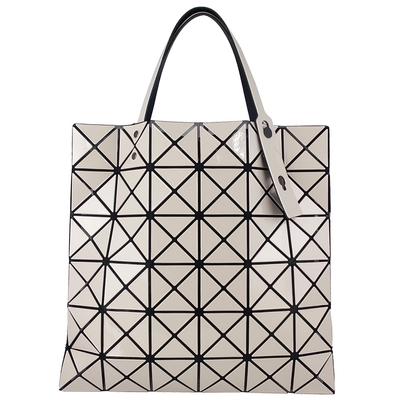 ISSEY MIYAKE 三宅一生 BAOBAO 米色亮面三角格6x6手提包