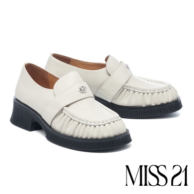 厚底鞋 MISS 21 未來質感抓皺LOGO全真皮大頭樂福厚底鞋-米白