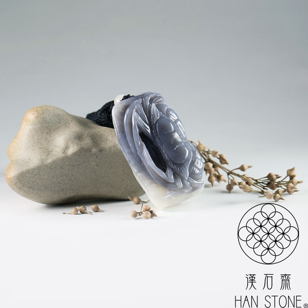 漢石齋】天然和田玉八方來財玉佩吊墜煙青種帶白玉(31*50*24mm) | 漢石