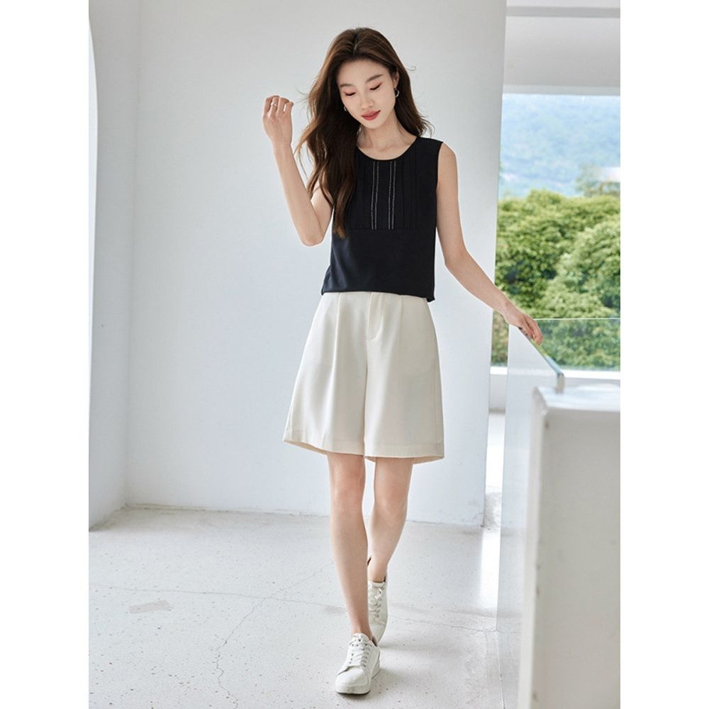 【ALLK 歐楷】新品上架 打褶亮鑽造型上衣 2色 尺寸L-XXL/中大尺碼/涼爽/透氣 (黑色)