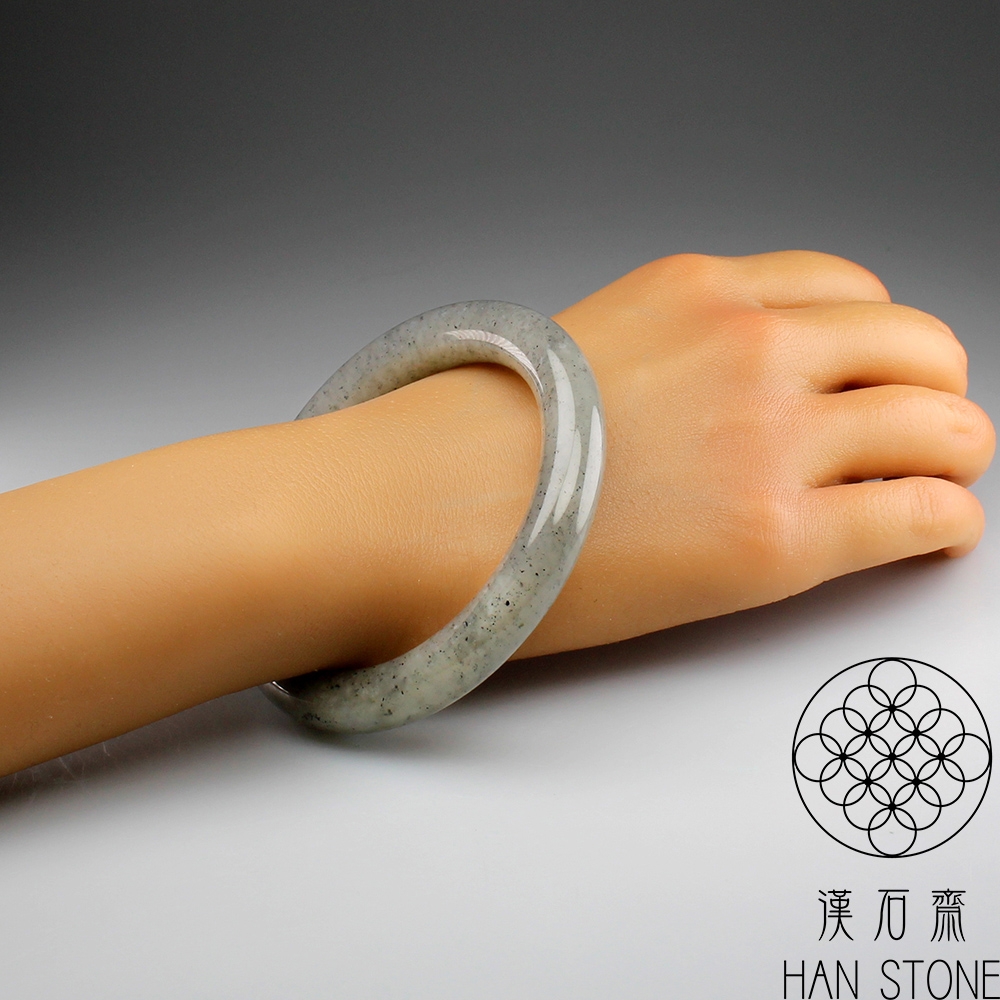天然石　高級水墨青花籽料 バングル(手镯) 天然石 高級水墨青花籽料 バングル(手镯) 逸品