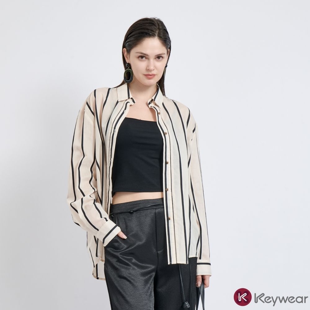 KeyWear奇威名品    直條紋長袖薄款襯衫外套罩衫-米色