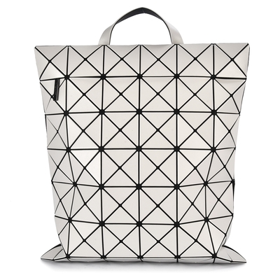ISSEY MIYAKE 三宅一生BAOBAO  LUCENT 啞光霧面方格6x7 大型後背包-淺灰白色