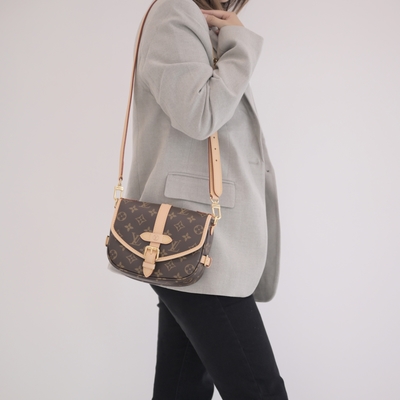 LOUIS VUITTON路易威登 LV M46740 Saumur BB 經典花紋復古兩用翻蓋馬鞍包