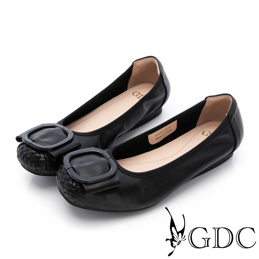 GDC-鞋頭織紋大飾釦素面真皮平底包鞋-黑