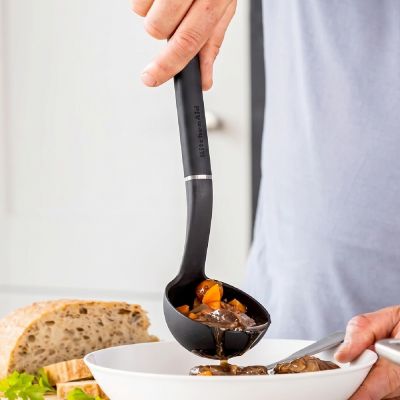 《KitchenAid》美國 不沾鍋尼龍湯杓(墨黑32cm) | 湯勺 料理匙 攪拌杓 攪拌勺