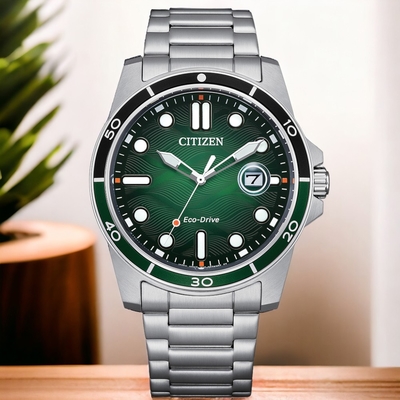 CITIZEN 星辰 Eco-Drive光動能 大三針手錶 男錶 綠色 聖誕節 禮物-AW1811-82X