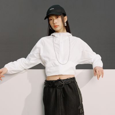 【adidas 愛迪達】 MODERN TECH ULTRALIGHT 運動外套 女 JM8878