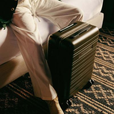 HORIZN STUDIOS 20吋 ESSENTIAL 登機箱H5 (橄欖綠)