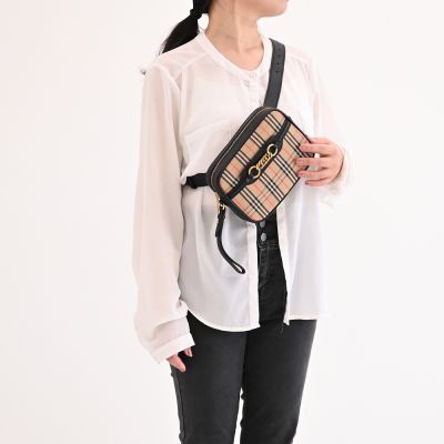 BURBERRY 巴寶莉 Check Link 經典戰馬格紋帆布拼接手提腰包/胸口包(黑邊)