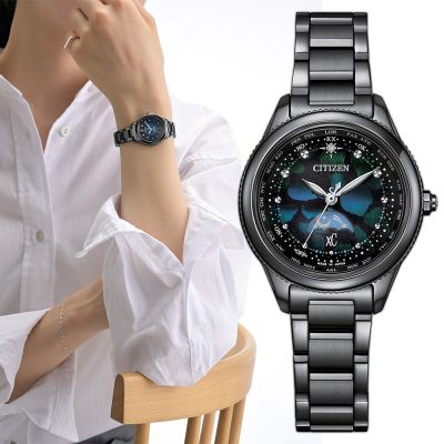 CITIZEN 星辰 100週年限量宇宙幻彩 xC 鈦金屬光動能電波女錶 LAYERS of TIME 開學購物季 送禮首選 EE1008-56E