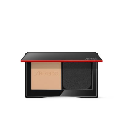 SHISEIDO資生堂 超進化持久粉餅，提供自然輕盈的清新妝感，具備乾濕兩用功能，適合各種場合使用。作為日本熱銷商品，其持久度與服帖度深受消費者喜愛，是日常妝容的理想選擇。