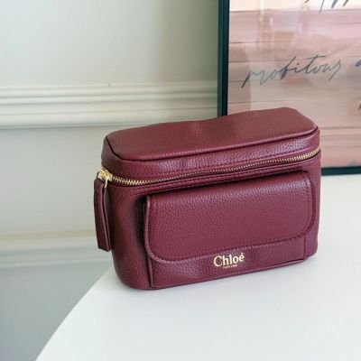 Chloé 酒紅皮革隨身包