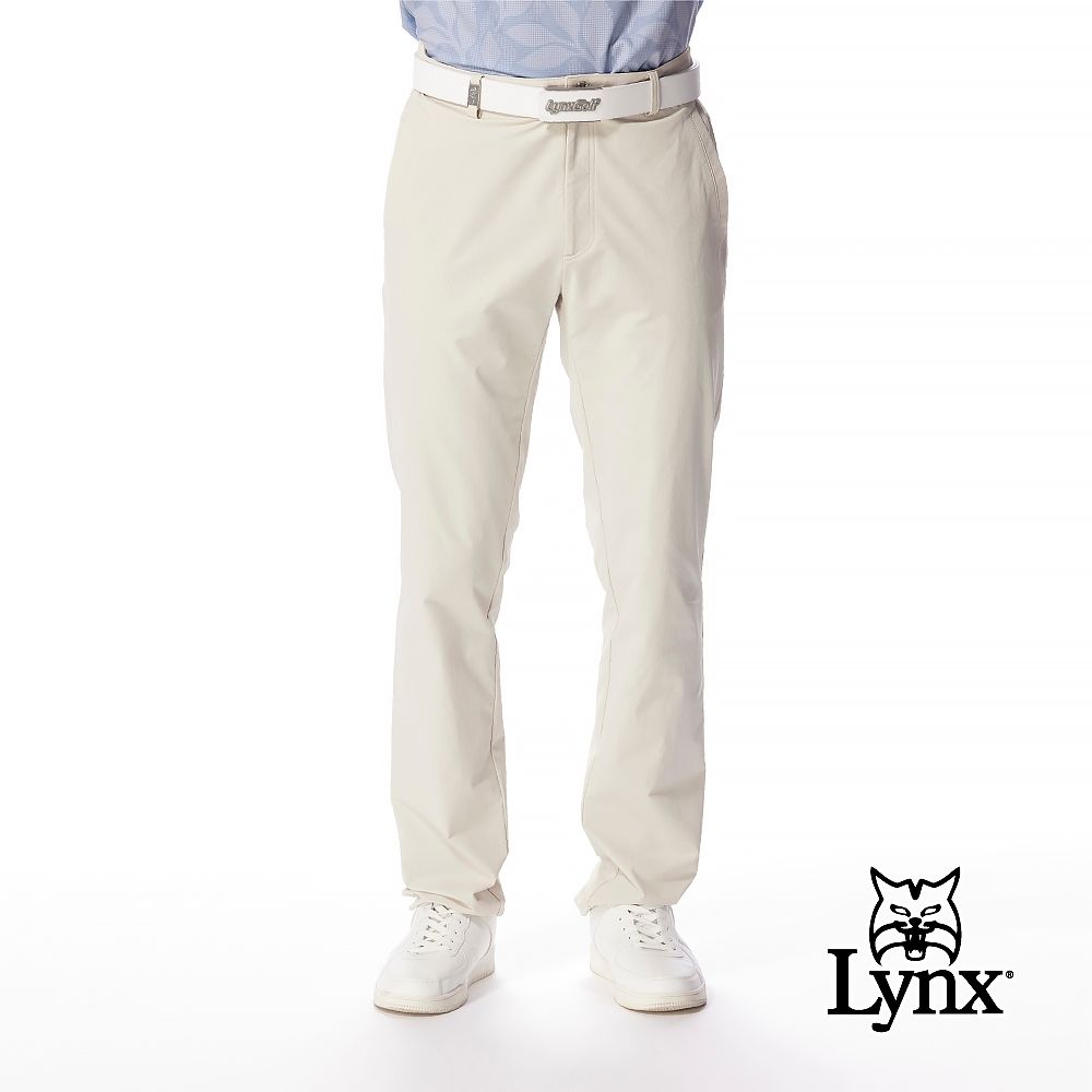 【Lynx Golf】男款四面彈性防風防潑水造型麂皮LOGO標休閒長褲(二色) (卡其色)