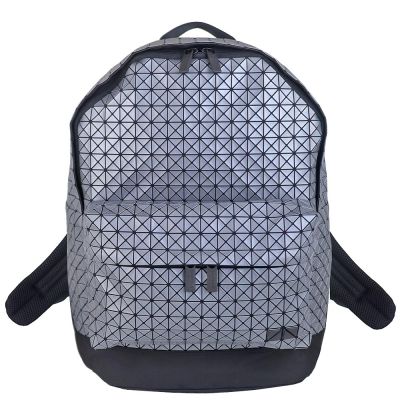 ISSEY MIYAKE 三宅一生 BAOBAO 金屬銀灰色壓印方格後背包