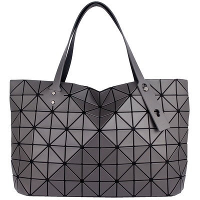 ISSEY MIYAKE 三宅一生 BAOBAO 灰色皮質三角格7x12拉鍊托特包