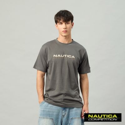 Nautica 官方旗艦 男裝 COMPETITION 山脈迷彩圖騰純棉短袖上衣-深灰色