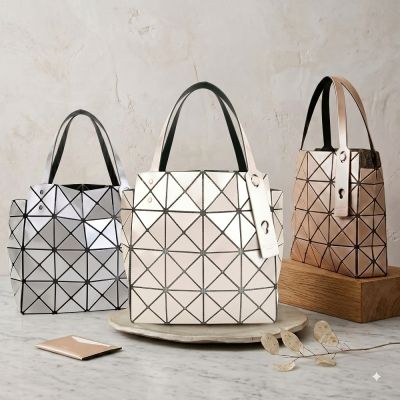 ISSEY MIYAKE 三宅一生 BAOBAO 4x4 亮面幾何手提/肩背包-多色可選