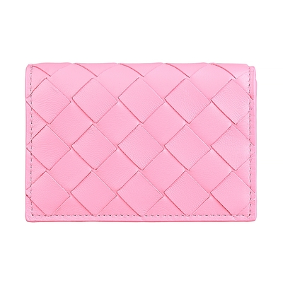 BV BOTTEGA VENETA Intrecciato內裡壓印LOGO小編織格紋設計小羊皮2卡釦式卡包(絲帶粉)