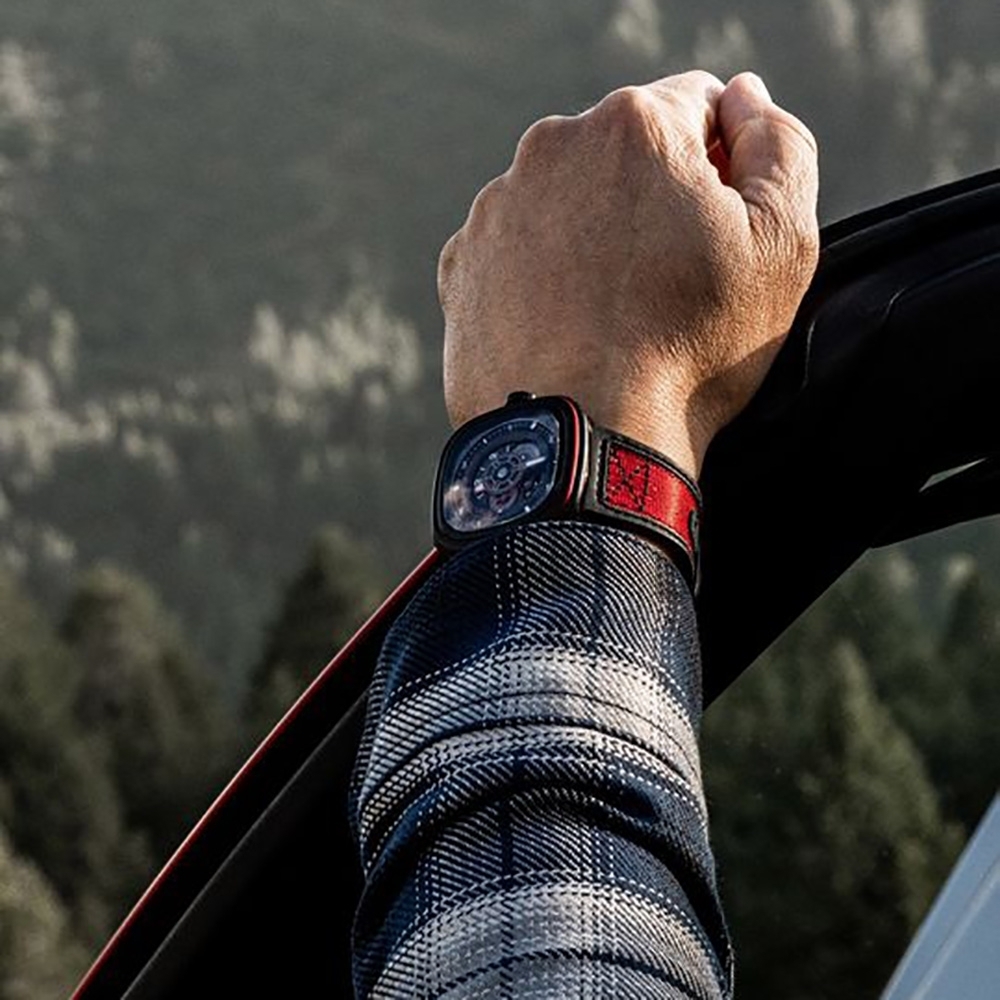 SEVENFRIDAY P系列 紅色碳纖維限量版(P3C/04)x47.6x47 mm