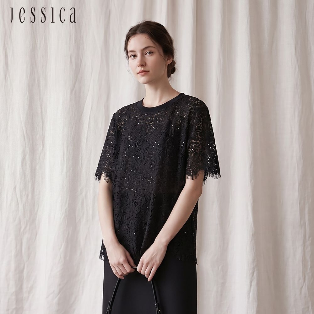 JESSICA - 氣質簡約花卉縷空蕾絲短袖上衣J63308